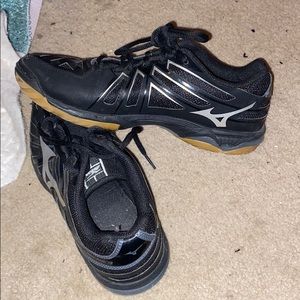 Vball shoes
